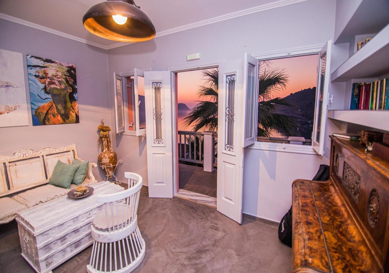 Niriides Hotel Apartments Symi Extérieur photo