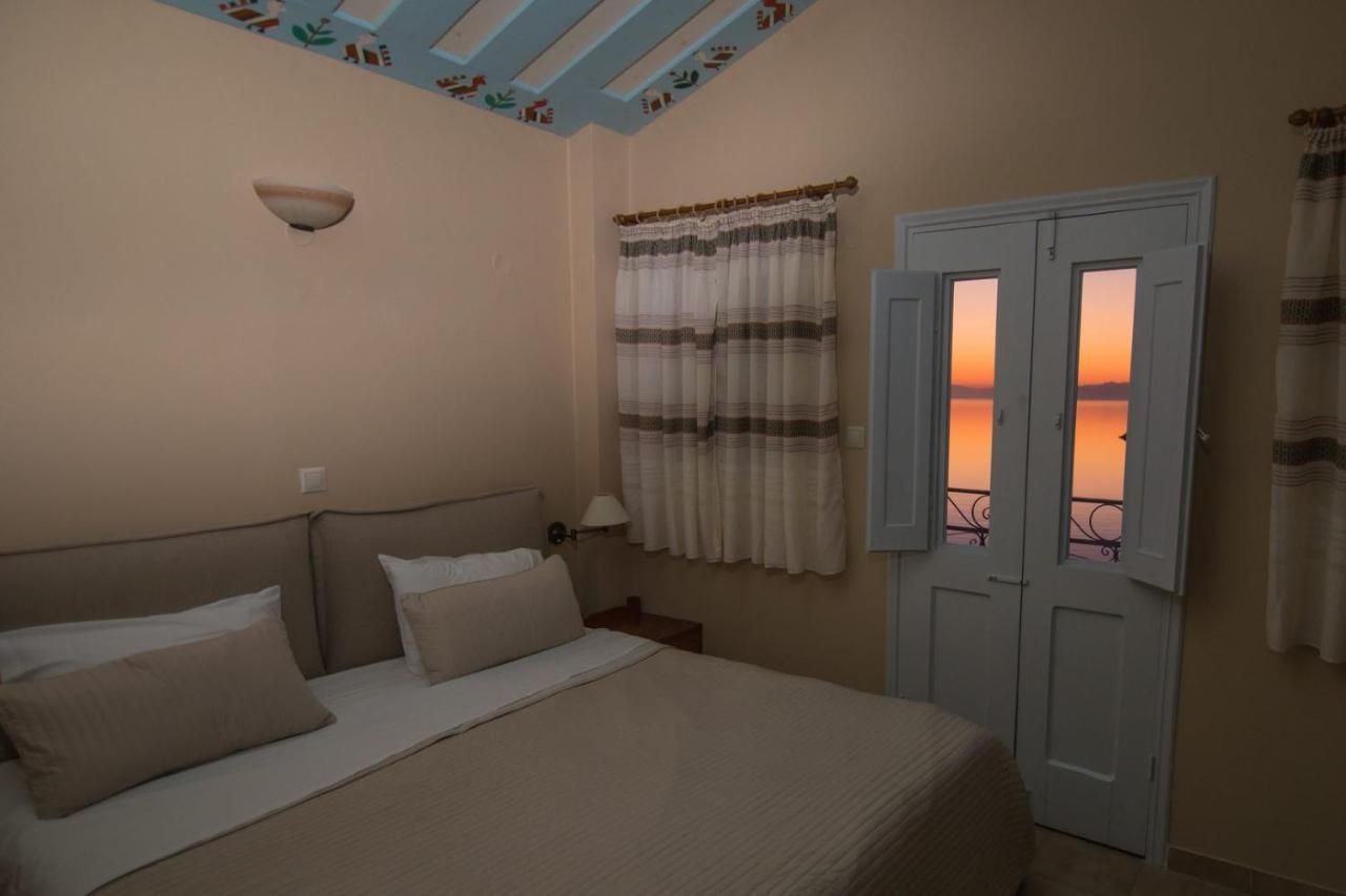 Niriides Hotel Apartments Symi Extérieur photo