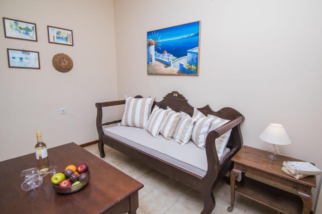 Niriides Hotel Apartments Symi Extérieur photo