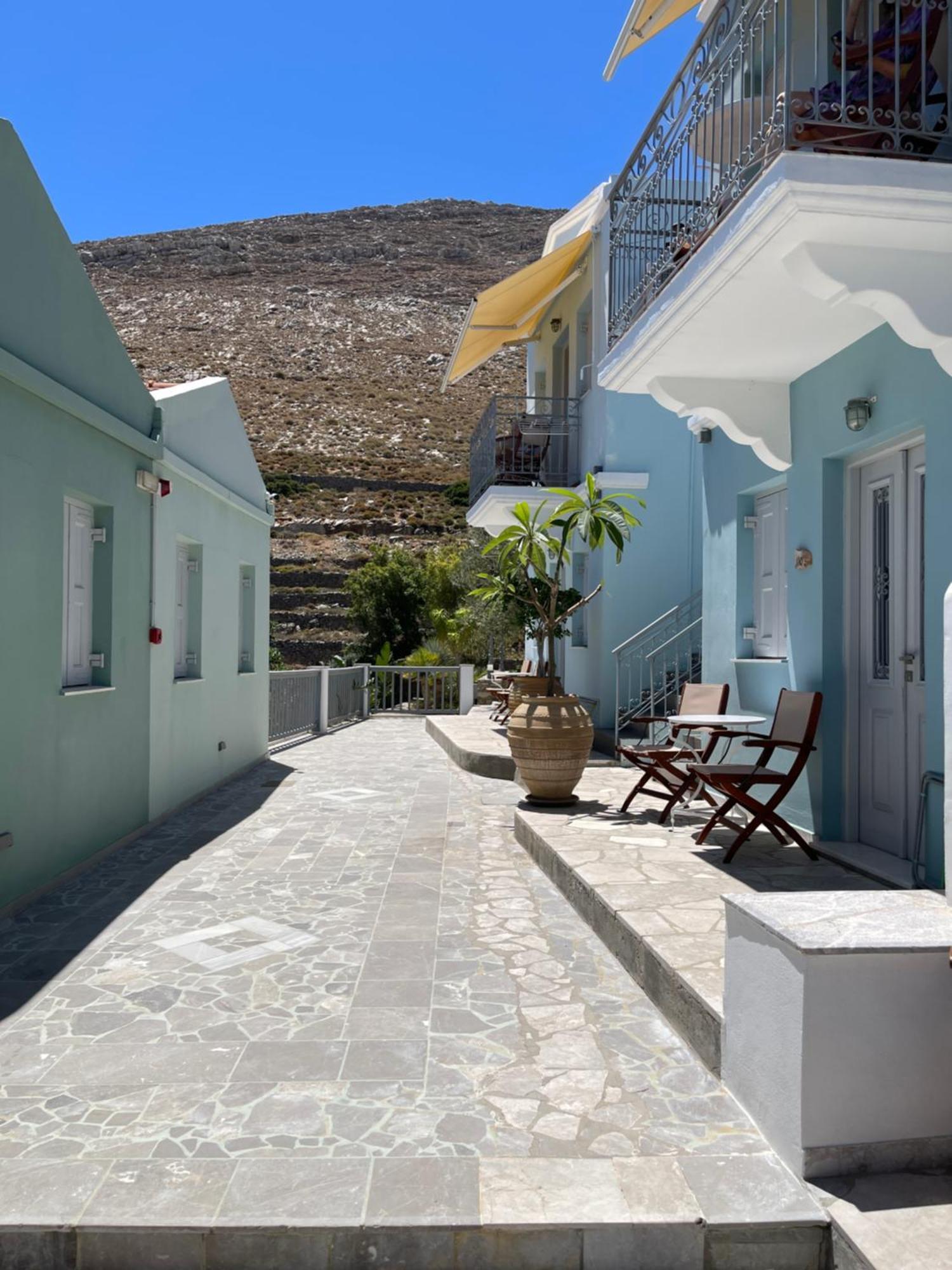 Niriides Hotel Apartments Symi Extérieur photo
